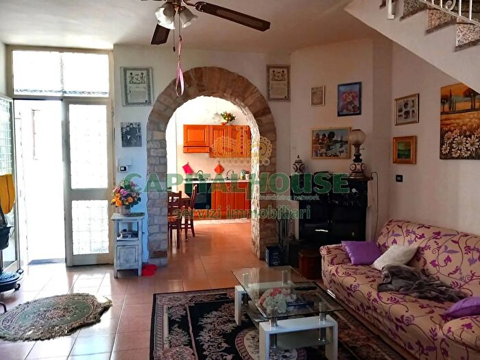 Casa trilocale in vendita in Sirignano
