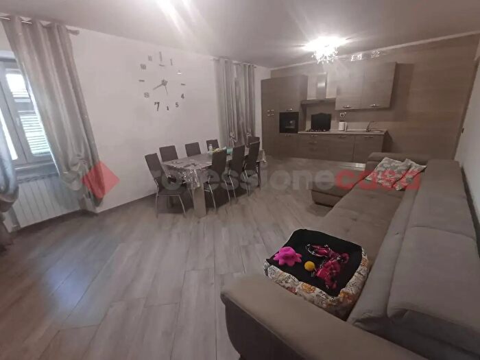 Casa quadrilocale in vendita in Via Riviera Liri Snc, Ceprano