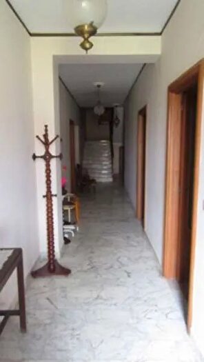 Casa con 10 locali in vendita in LocFontanesi Via Vico I Malatri Castrolibero, Marano Principato