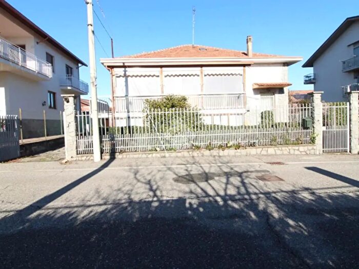 Casa con 7 locali in vendita in Via Magellano, Pianezza
