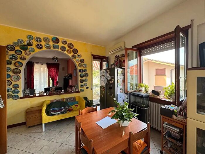 Appartamento trilocale in vendita in Via Cervino, Oleggio