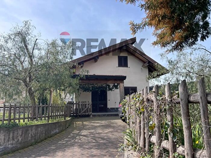 Casa quadrilocale in affitto in Via Alberto AscariCda Fondo Palma Snc, Belpasso