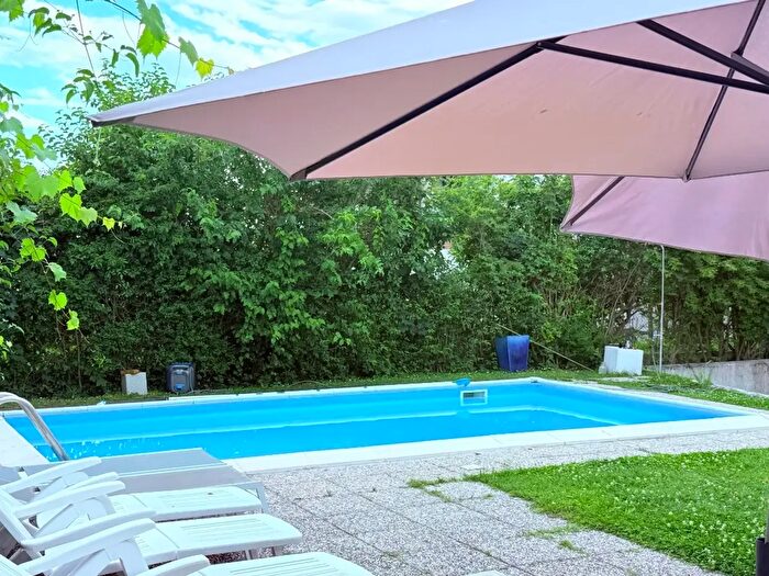 Casa con 5 locali in vendita in Str Malpaga, Calendasco