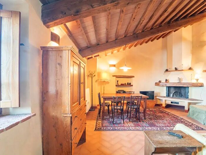 Appartamento quadrilocale in vendita in Castelnuovo di Val di Cecina