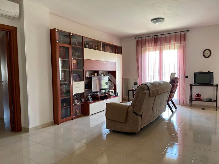 Appartamento quadrilocale in vendita in Via a De Gasperi, Grottaglie