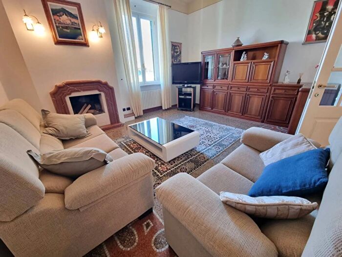 Appartamento trilocale in vendita in Via Trieste Rapallo, Rapallo