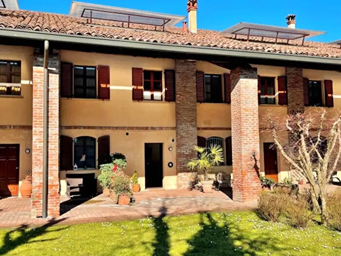 Casa quadrilocale in vendita in Cascina De Canonici, Pavia