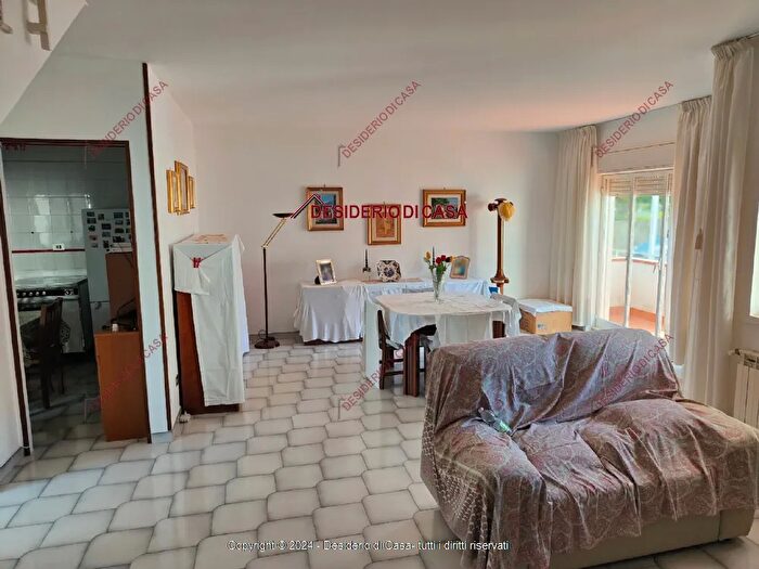 Casa con 7 locali in vendita in Viale degli Astronauti Altofonte Pa Italia, Altofonte