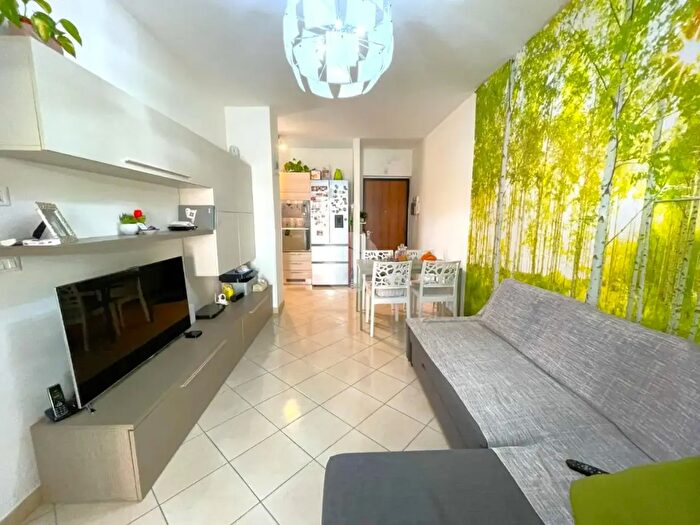 Appartamento trilocale in vendita in Viale Roma, Anzio