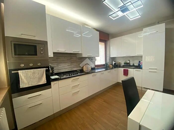 Appartamento quadrilocale in vendita in Via Mincio, Buttapietra