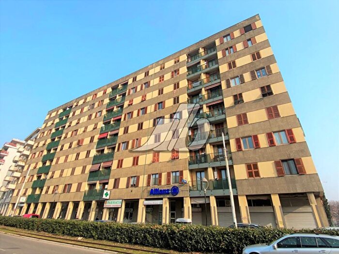 Appartamento bilocale in affitto in Via Vittorio Veneto, Bresso