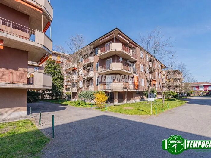 Appartamento trilocale in vendita in Strada Bobbio, Voghera