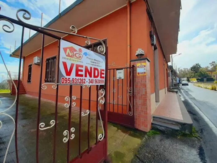 Casa con 5 locali in vendita in Via Luminaria, Giarre