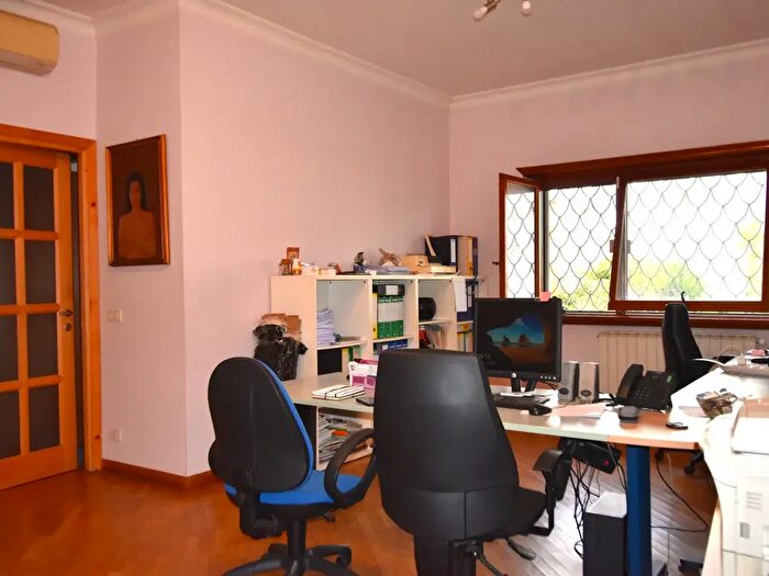Appartamento bilocale in vendita in Via della Casetta Mattei, Roma