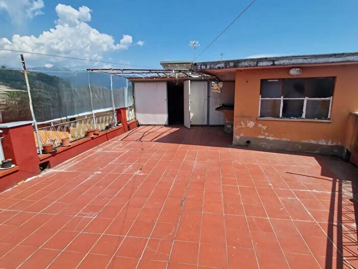 Appartamento trilocale in vendita in Carrara