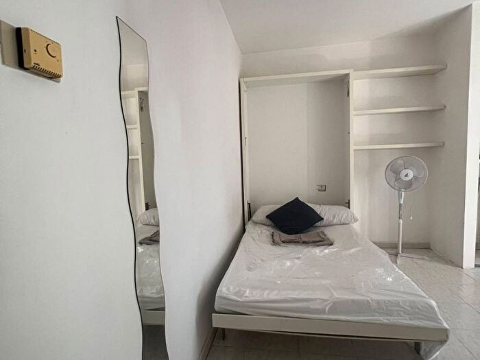 Appartamento bilocale in affitto in Via Felice Casati, Buenos Aires, Milano