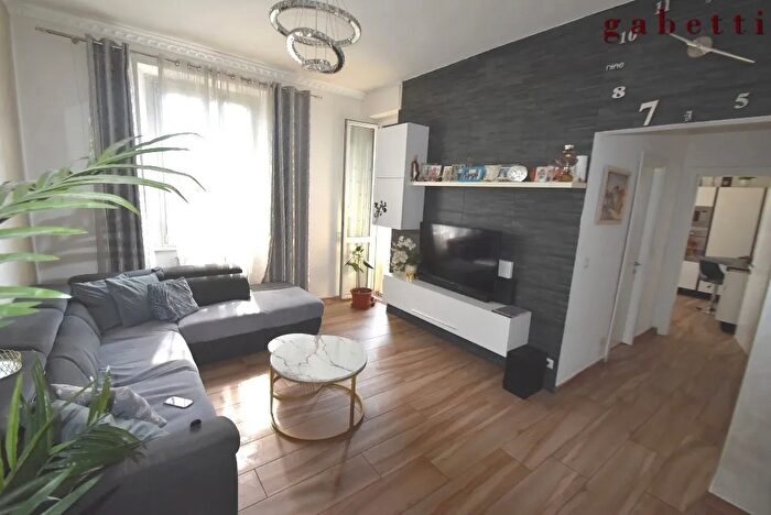 Appartamento quadrilocale in vendita in Via Montegrappa, Vittuone