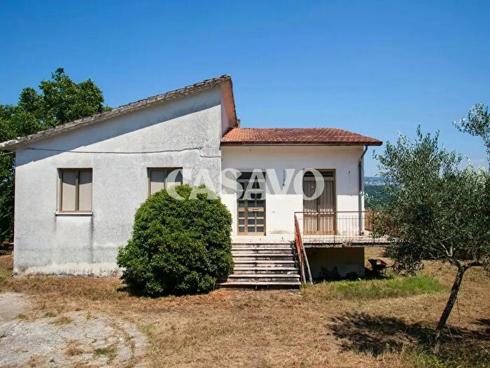 Casa quadrilocale in vendita in Contrada Esca Saudone, Taurasi