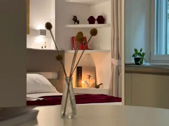 Appartamento monolocale in affitto in Via San Barnaba, Milano