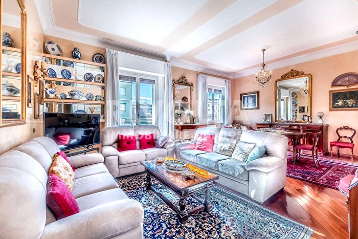 Appartamento con 5 locali in vendita in Corso Trieste, Roma