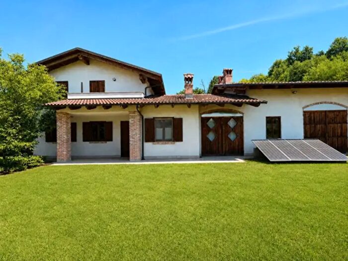 Casa con 5 locali in vendita in Strada Valle San Lorenzo, Pralormo