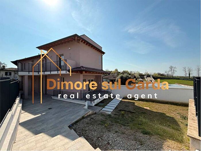 Casa con 5 locali in affitto in Via Arnaldo, Centro, Calcinato