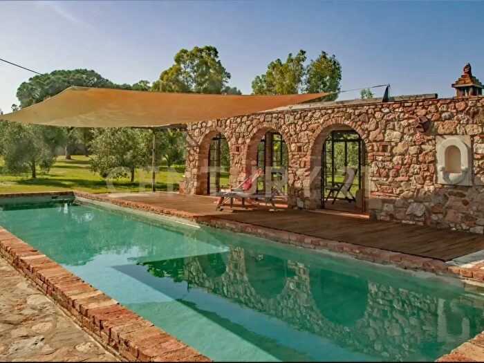 Casa con 11 locali in vendita in Località Podere Dogana, Roccastrada