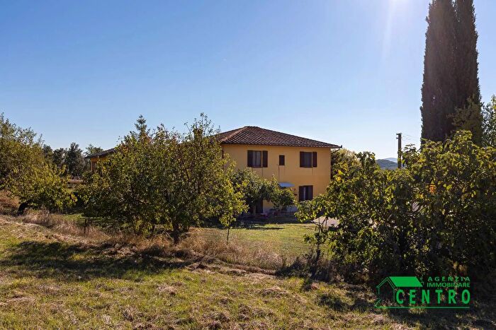 Casa con 11 locali in vendita in San Gimignano, San Gimignano