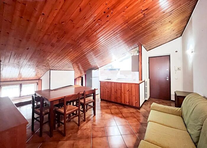 Appartamento trilocale in vendita in Via Maria Luigia dAustria, Piacenza