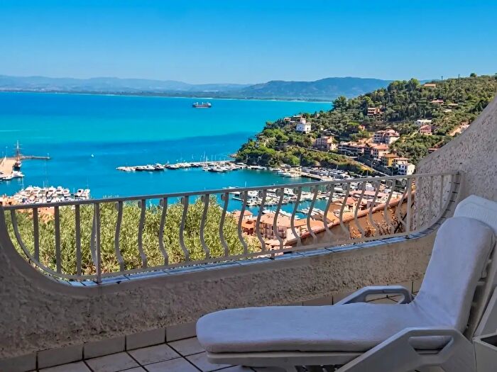 Appartamento con 6 locali in vendita in Via dell' Appetito Snc, Monte Argentario