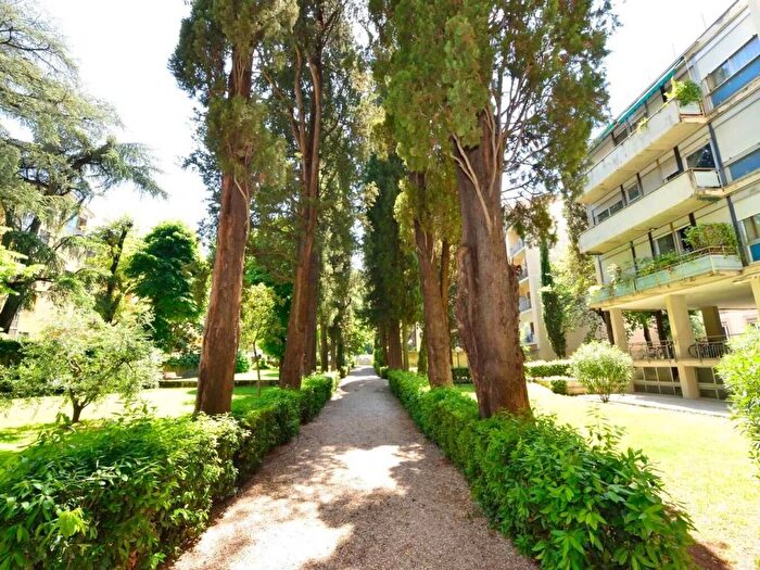 Appartamento quadrilocale in affitto in Via Monte Oliveto, Ponte alla Vittoria, Firenze