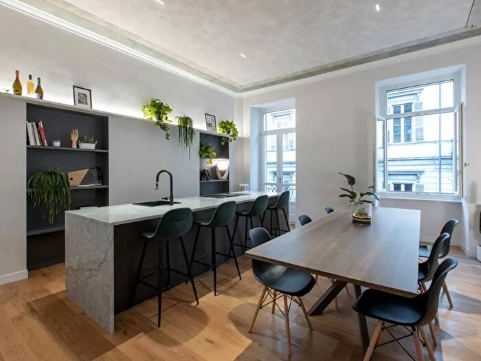 Appartamento trilocale in vendita in Via Eusebio Bava, Torino