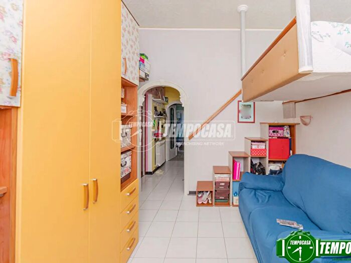 Appartamento bilocale in vendita in Via Enrico Uberti, Voghera