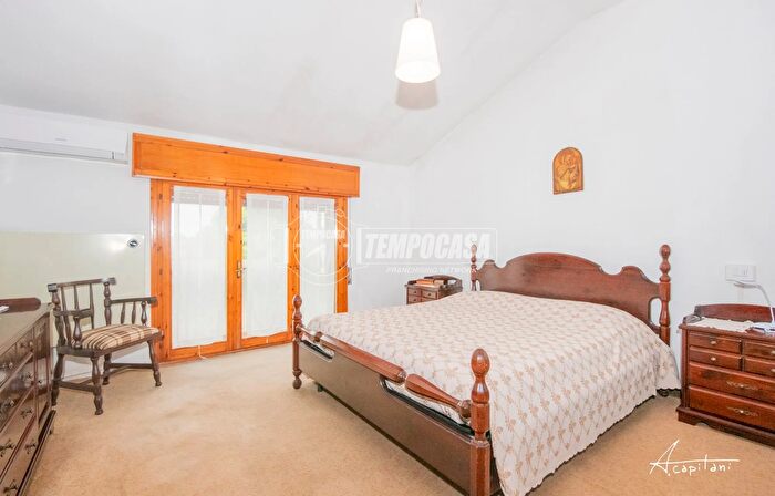 Appartamento con 6 locali in vendita in Via Santa Caterina a, Rovigo