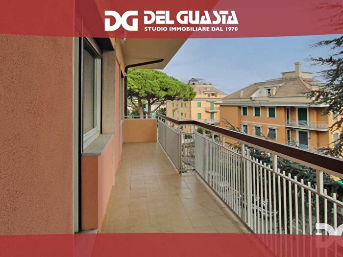 Appartamento con 5 locali in affitto in Via Siena, Albaro, Genova