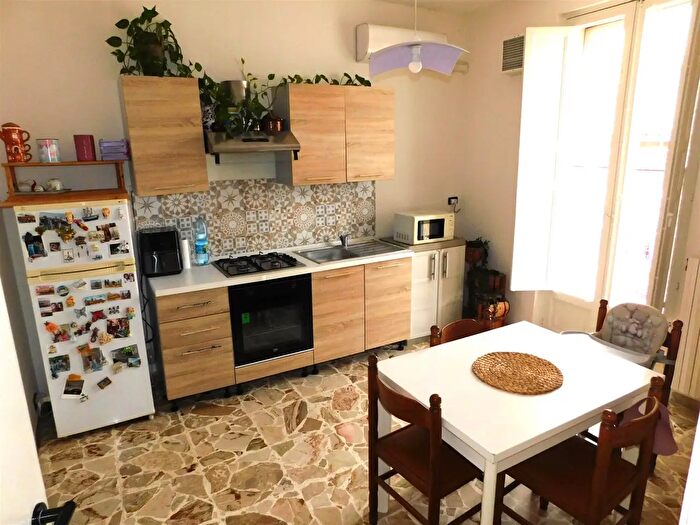 Appartamento con 6 locali in vendita in Via Carducci, Ragusa