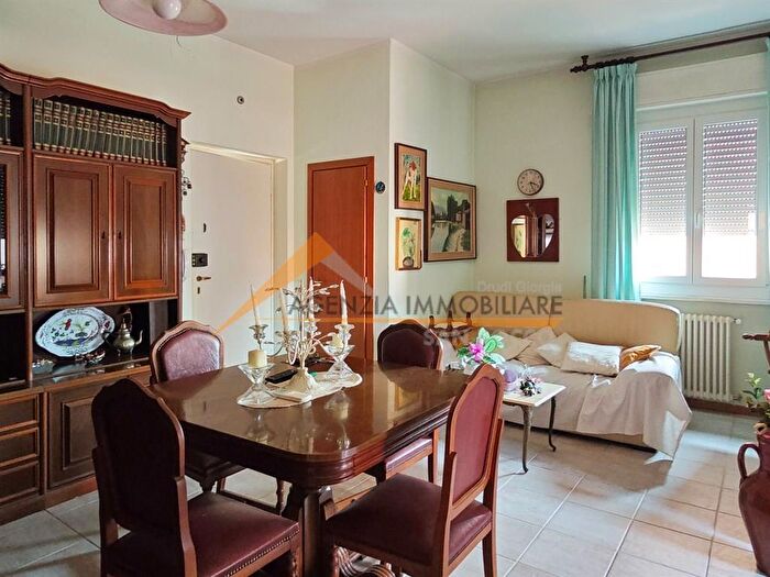 Appartamento con 5 locali in vendita in Ravenna