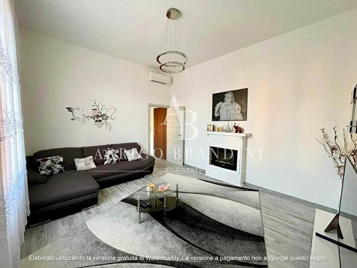 Appartamento con 5 locali in vendita in Firenze