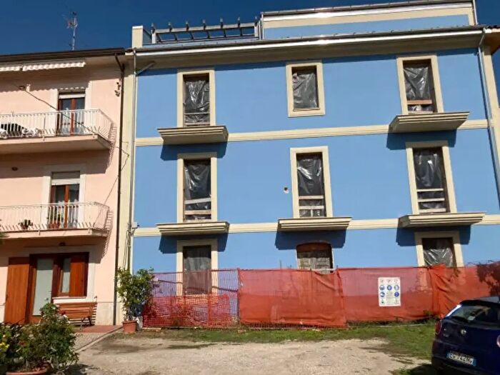 Casa con 6 locali in vendita in Via Vagni, Cassino