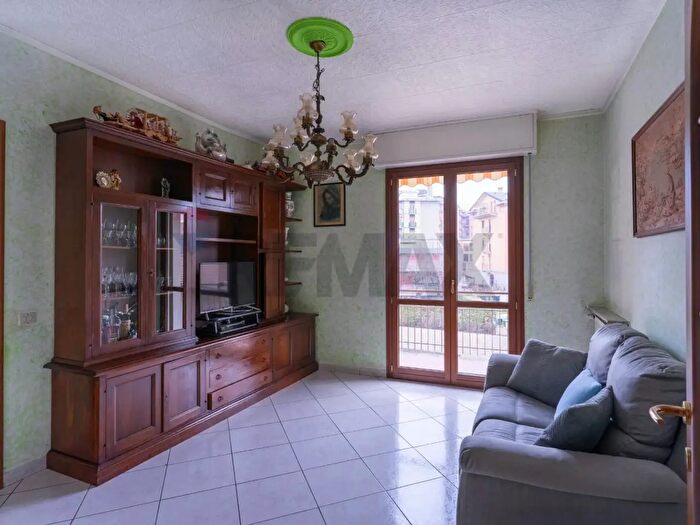 Appartamento trilocale in vendita in Novara