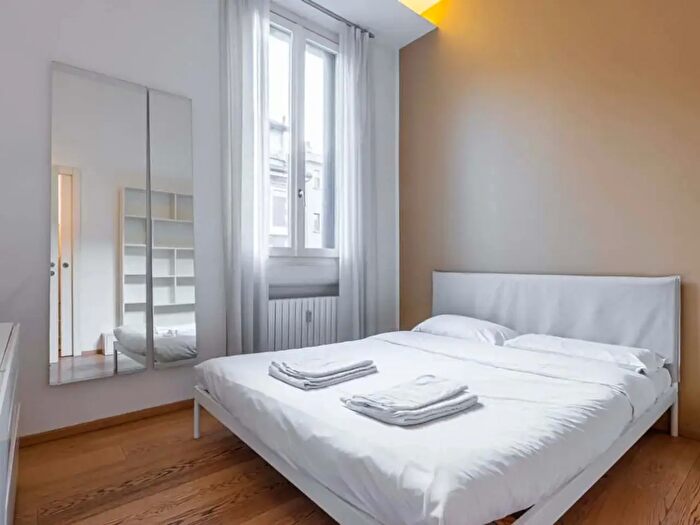 Appartamento monolocale in affitto in Via Curtatone, Milano