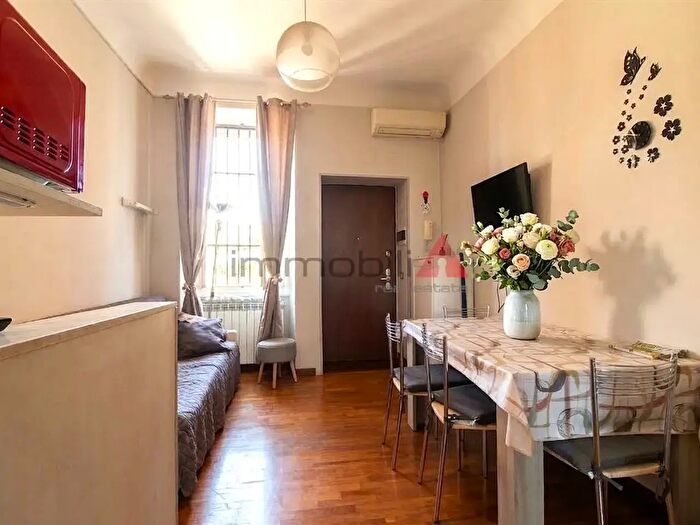 Appartamento bilocale in vendita in Milano