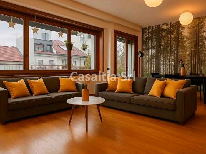 Casa trilocale in affitto in Via Enrico Nöe, Città Studi, Milano