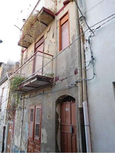 Casa con 5 locali in affitto in Via Cafisi, Favara