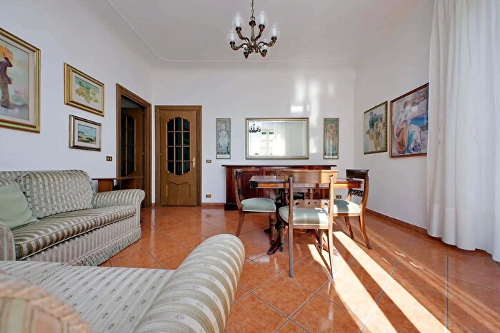 Appartamento monolocale in affitto in Via Etruria, Roma