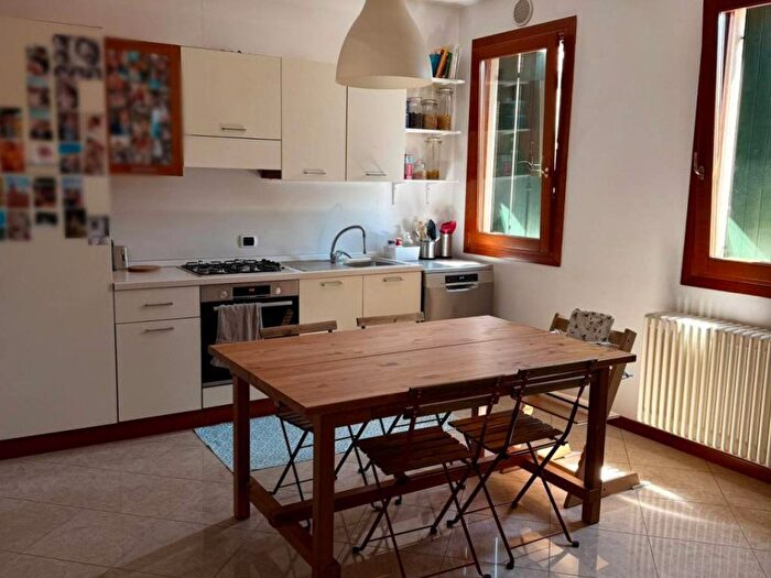 Appartamento trilocale in affitto in via borgo Pieve, Castelfranco Veneto