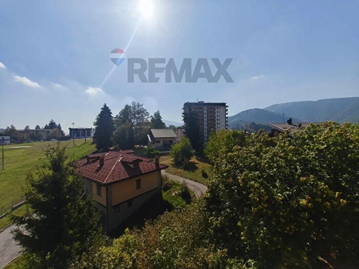 Appartamento quadrilocale in vendita in Sant'Anna, Roburent