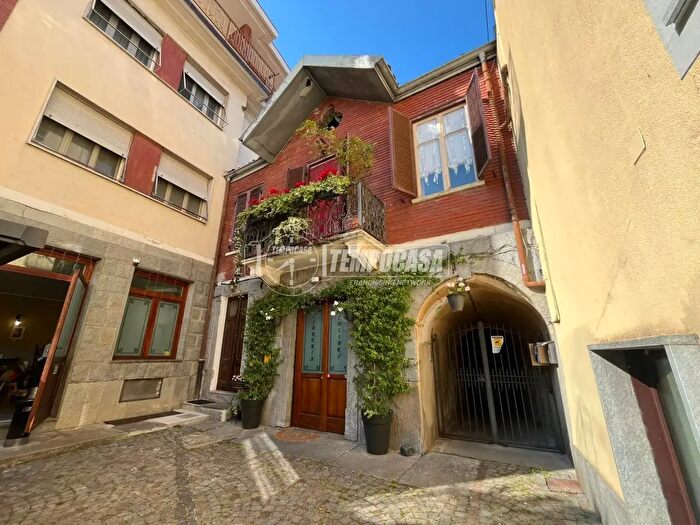 Appartamento trilocale in vendita in Cuorgne'