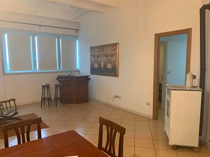 Appartamento trilocale in affitto in Livorno