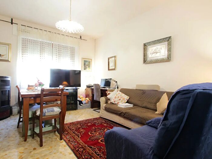 Appartamento con 5 locali in vendita in Via Adorno Borgianni, Monticiano